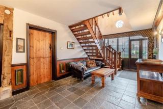 Pritams Gate 7BR 4BA Sleeps 14 l Wishaw - 8