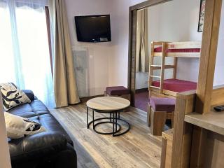 Appartement 2P cabine, 4 couchages, piscine, sauna, proche pistes – Risoul 1850 - FR-1-330-569 - Risoul - 0