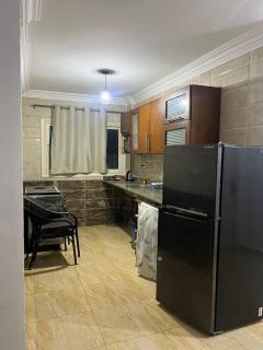 شاليه ارضي غرفتين و2 تواليت لاجولي العين السخنه عائلات فقط - 3