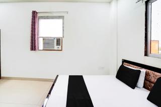 Hotel O Parth Hotel And Restaurant - 2