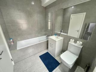 Cosy 2-Bed Flat Central London Zone 1 - 2