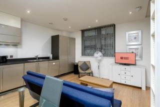 GuestReady - Chic Apartment with Terrace in London - 0