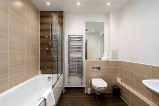 GuestReady - Chic Apartment with Terrace in London - 9