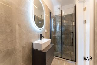 MoHost Alive Modern Serenity with Terrace View - 4