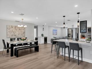 Cozy Pet Friendly Private Pool! Lucy By The Sea - 7