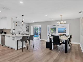 Cozy Pet Friendly Private Pool! Lucy By The Sea - 6