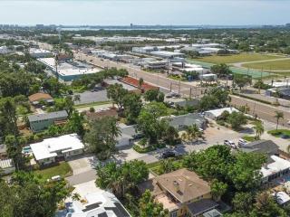 Cozy Pet Friendly Private Pool! Lucy By The Sea - 5