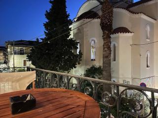 Sphnix Apartments B - 1
