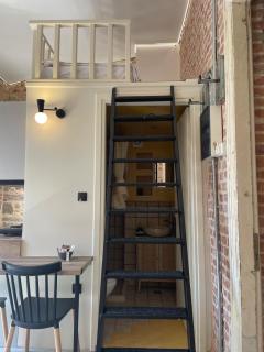 Sphnix Apartments B - 8