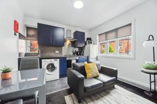 One Bedroom House by Brookland Stays Serviced Accommodation Short Lets Leedswith Free WiFi - 1