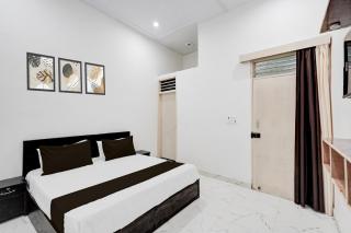 Hotel O X MART - 3