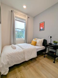 Modern Retreat - Walk to Metro & Union Market - 6