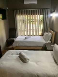 Crayfish Creek Guest House - 8