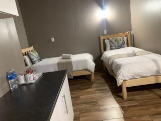 Crayfish Creek Guest House - 4