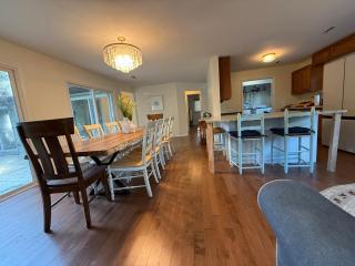 The Ugly Dolphin a Stylish Home for 12 - 2