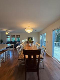 The Ugly Dolphin a Stylish Home for 12 - 6