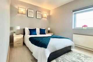 Stylish Canary Wharf Gem with Terrace - O2 & Excel - Sleeps 4 - 3