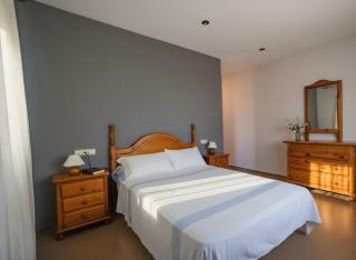 Stunning Villa - Infinity Pool & Mountain Views - 8