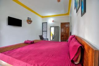 Star Guest House - 1