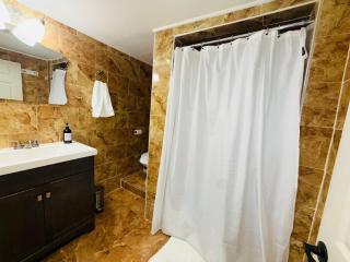 Modern loft 9 min from EWR - 1