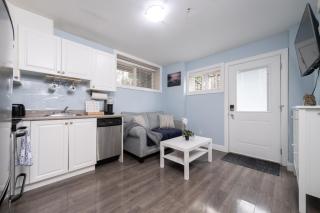 2 bedroom suite Walk to SkyTrain, Grocery, Macdonald & more - 9