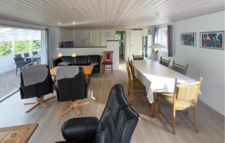 3 Bedroom Stunning Home In Tarm - 7