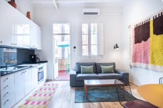 Oasis with a terrace in the heart of Gracia, Barcelona - 4
