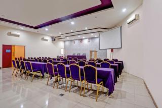 Townhouse Oak Malang near ITN Malang formerly Fariz Hotel Singosari - 2
