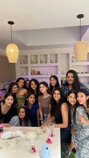 2BHK Spacious Floor Behind Airport with Private Terrace Deck & Kitchenette - 9