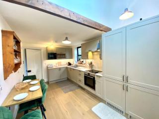 4 Bed in Whitwell 87435 - 3