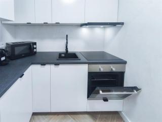 ALFA Stuttgart Doppelzimmer mit Teeküche und Terrasse Porsche Bosch l Gemeinschaftsbad WIFI SmartTV l Double room with kitchenette and terrace l shared bathroom BS21A5 - 1