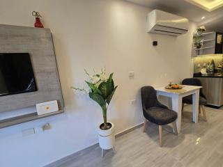 El Hambra Compound - 3