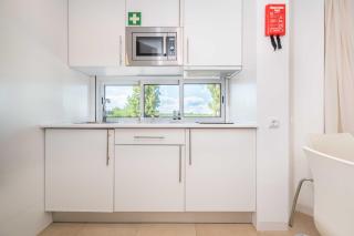 White Golden Apartment - Swimming Pools & Beach access included - 7