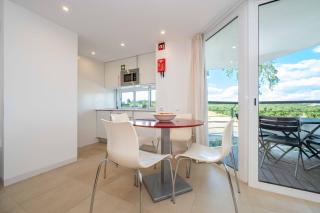 White Golden Apartment - Swimming Pools & Beach access included - 4