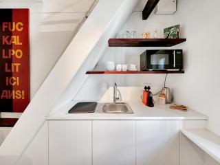 Squirrel Leap - Stylish & Cozy Table Mountain Cottage - 7