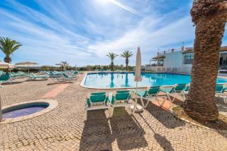 White Golden Apartment - Swimming Pools & Beach access included - 2