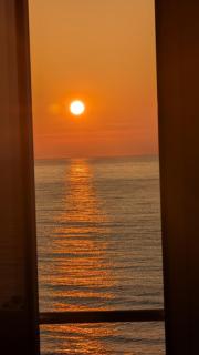 Stunning large 2 rooms apartment seafront - 9