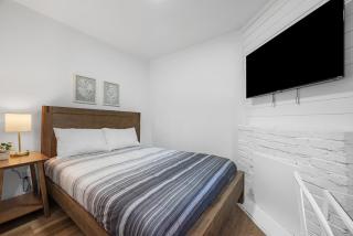 Pittsburgh Shadyside 1B Cozy and Stylish Private Bedroom with Shared Bathroom - 0