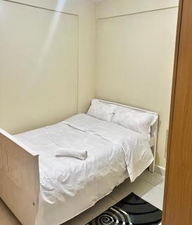 Empress Residence 2 - 6