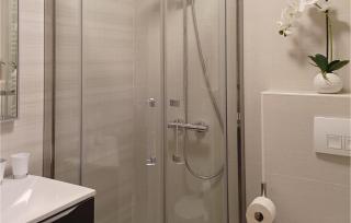 Gorgeous Apartment In Palit - 7