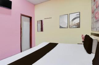 SPOT ON N K Guest House - 4