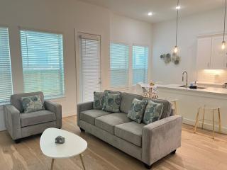 2 story house by Houston Heights - 0