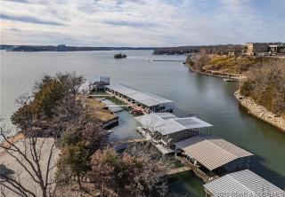 Amazing Lake Home in Heart of Lake of the Ozarks! - 6