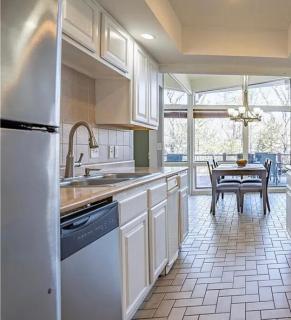 Amazing Lake Home in Heart of Lake of the Ozarks! - 4