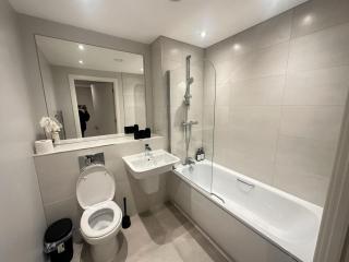 Salford City Retreat - 2 Bedroom Apartment - 8