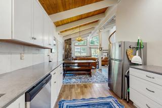 Saddle Road Sanctuary - 2