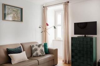 Lisbon Exclusive I Bairro Alto Feel - 2
