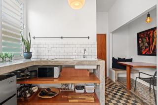 A4-Cozy Modern Vintage Apt Near Ocean Park Beach - 4