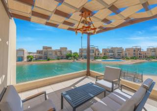 Breezy Lagoonfront Escape 3BR Villa with Private Heated Pool & Lagoon Access I Tawila El Gouna - Hurghada - 9