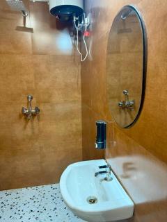 Jaipur Niwas Silverstone Pet friendly Studio Flat with Balcony - 2